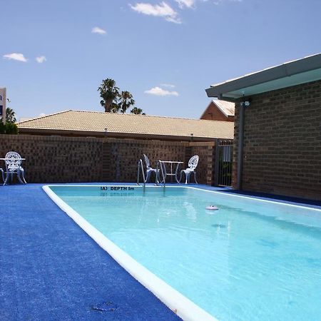 Mid Town Inn Narrabri Kültér fotó