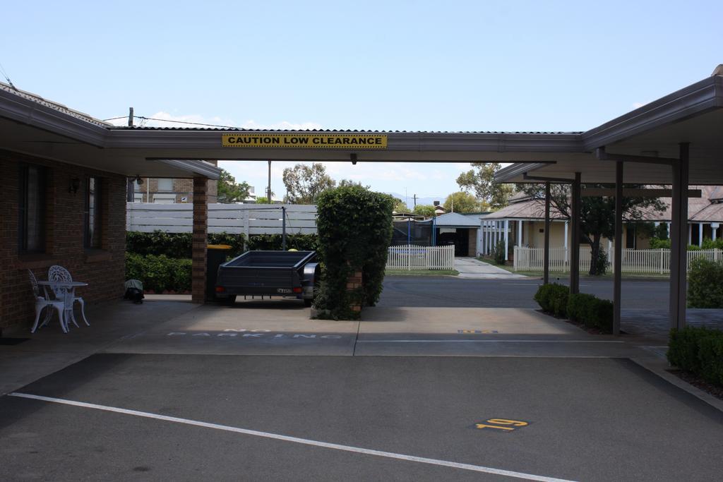 Mid Town Inn Narrabri Kültér fotó
