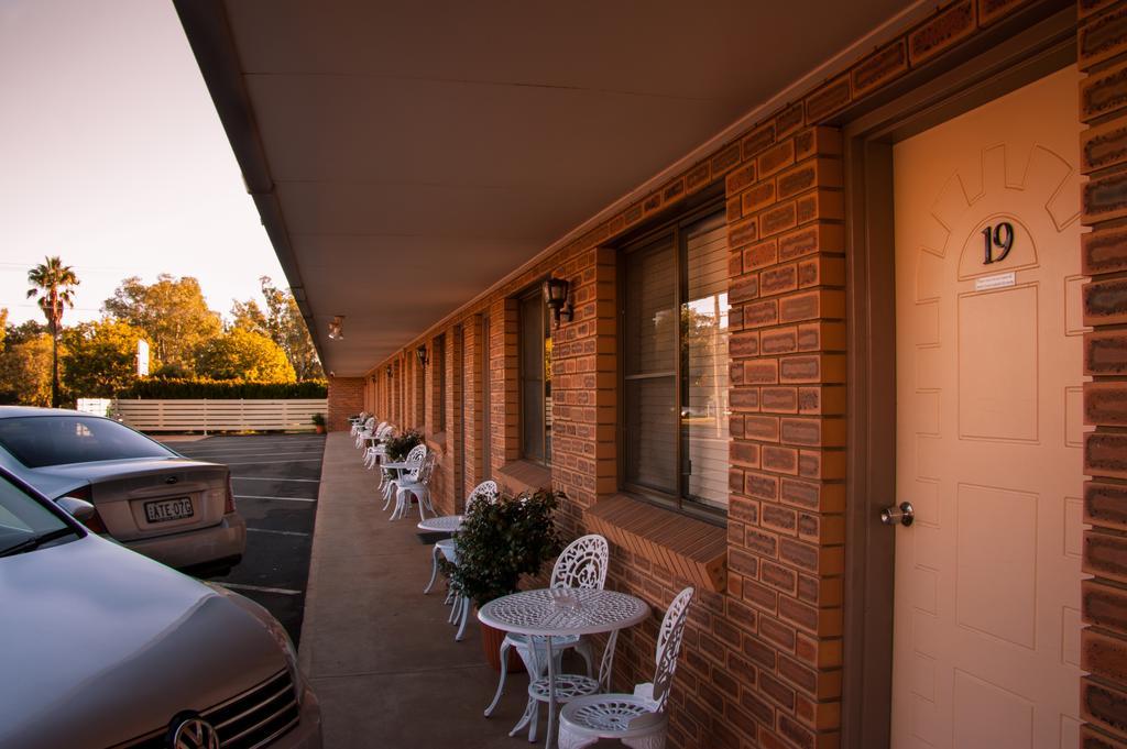 Mid Town Inn Narrabri Szoba fotó