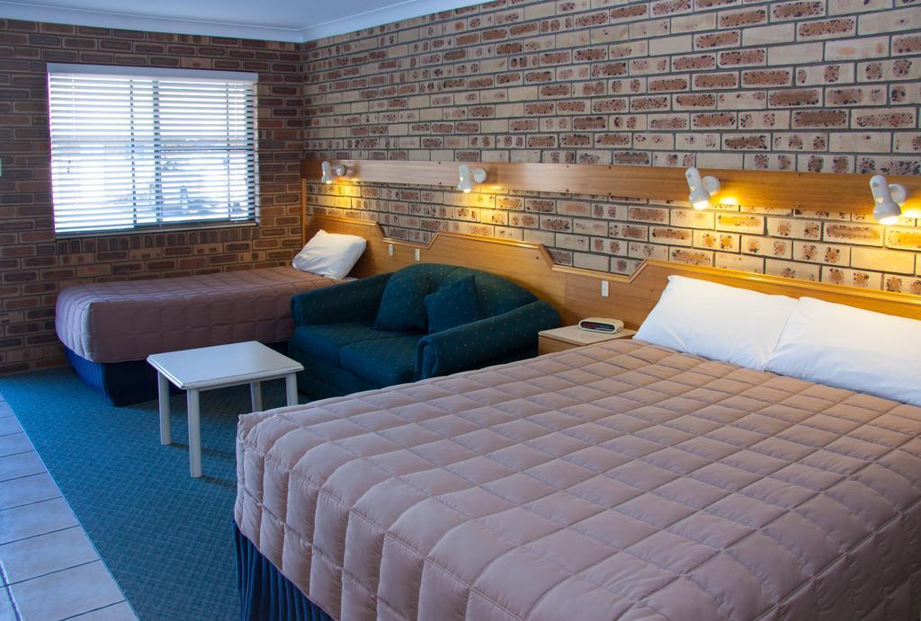 Mid Town Inn Narrabri Szoba fotó