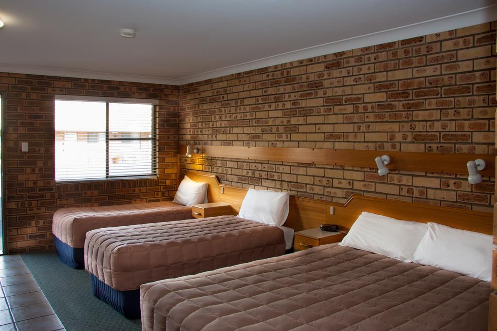 Mid Town Inn Narrabri Szoba fotó