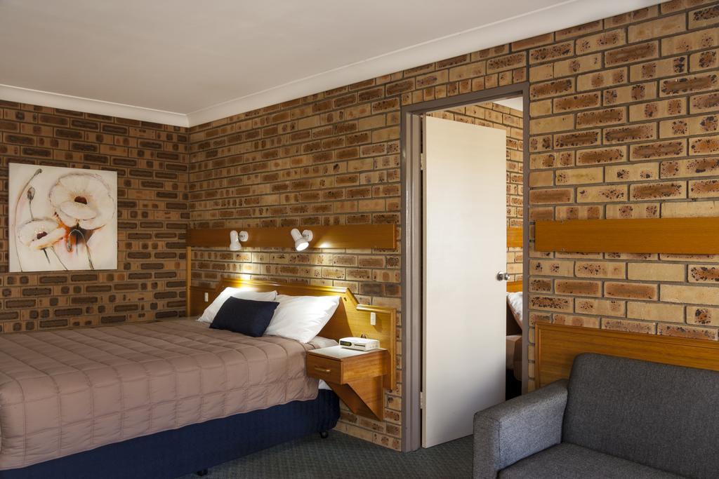 Mid Town Inn Narrabri Szoba fotó
