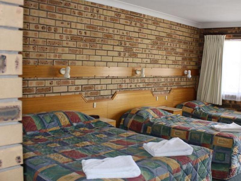 Mid Town Inn Narrabri Kültér fotó
